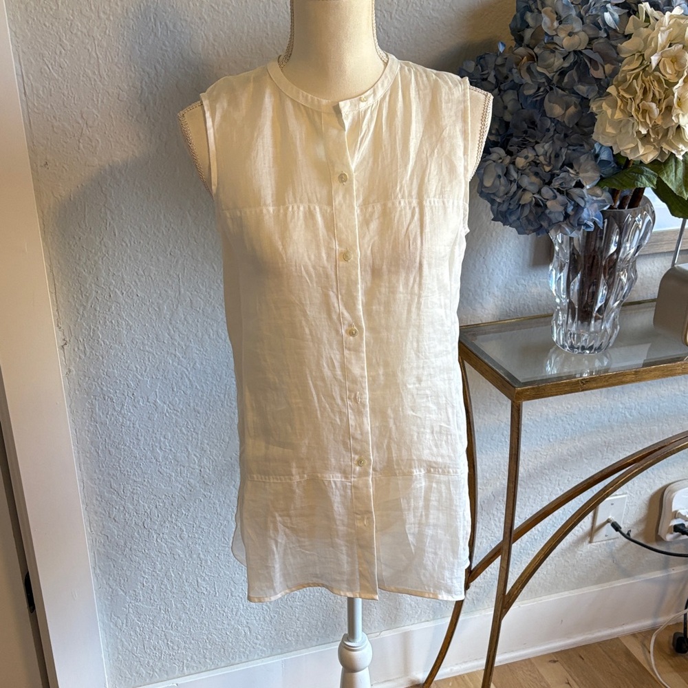Vince XS linen button front sleeveless top